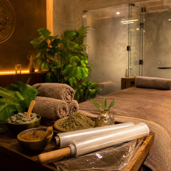 Body wrapping — zabieg owijania ciała w La Luna SPA